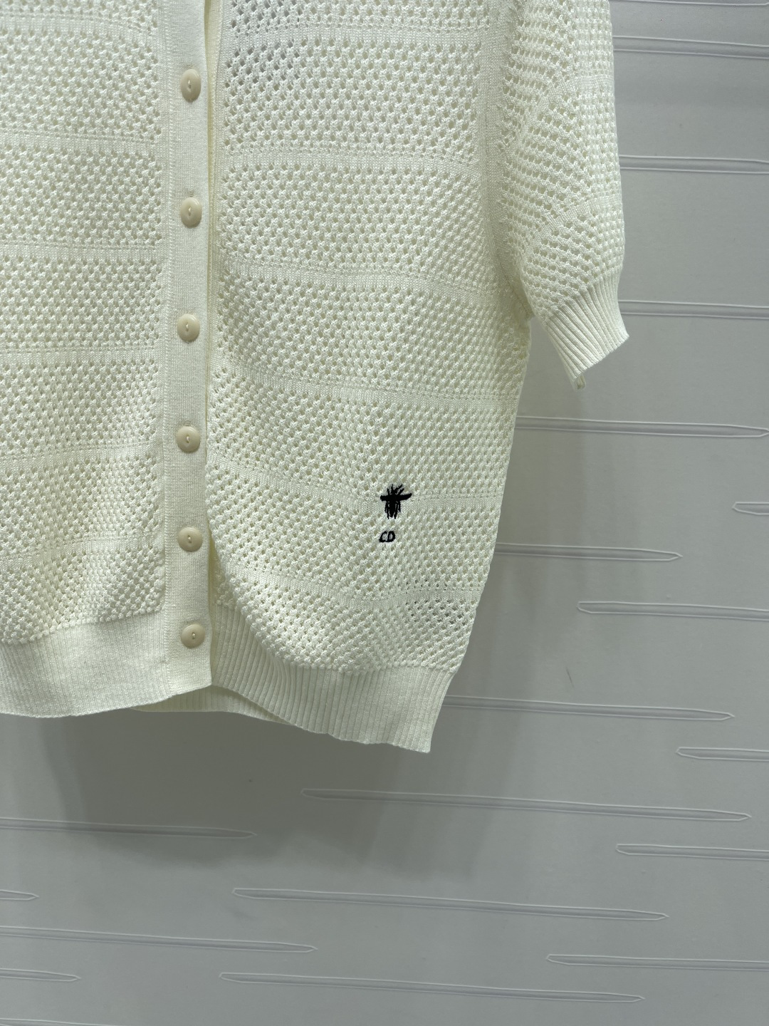 Women's short sleeves